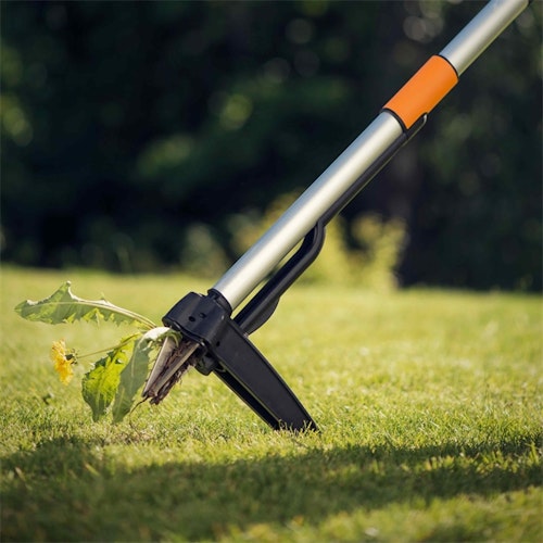Fiskars SmartFit Telescopic Unkrautstecher 1020125