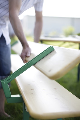 GWW Kurze Bierzeltgarnitur mit Lehne 120 x 60 cm, Stahl Schwarz / Fichte Natur