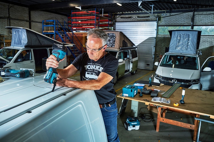 Makita Akku-Multifunktionswerkzeug DTM52ZJX2