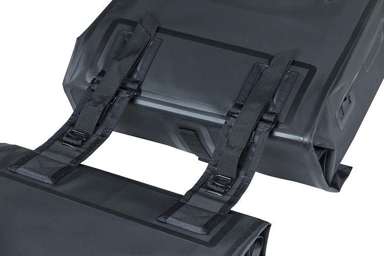 Basil Urban Dry Doppeltasche 50 l schwarz matt black MIK