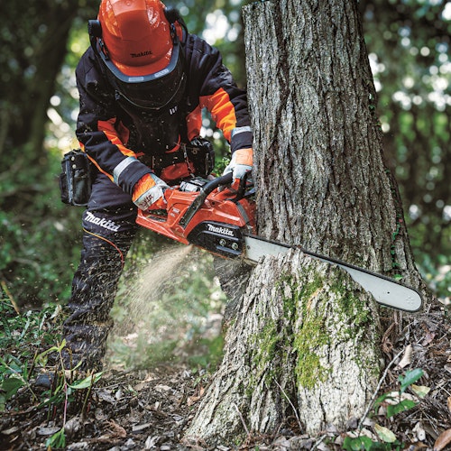 Makita Akku-Kettensäge 40V UC030GZ03