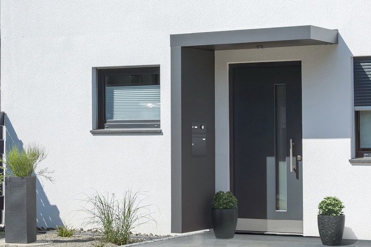 Gutta Rechteckvordach BS Plus 160 inkl. Seitenteil und Briefkasten (neues Modell)