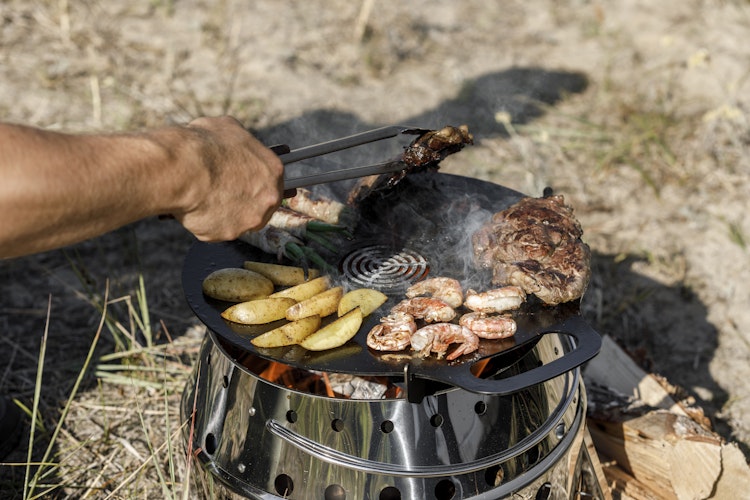 Petromax Einsatz für Atago Grillplatte