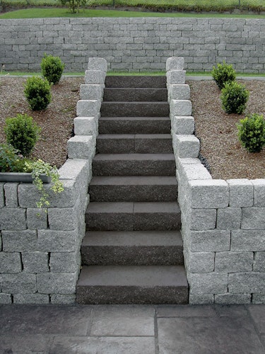 Diephaus SIOLA-Blockstufe SCHWARZ 50/34,5/15 CM