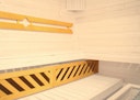 Vorschaubild Weka Premium Massivholz-Elementsauna Kemi Eck mit Glastür inkl. Komfortpaket - 45 mm
