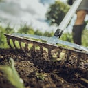 Vorschaubild Fiskars Xact Rechen M 400mm 1027039