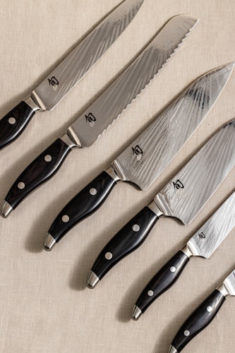 KAI Santokumesser SHUN NAGARE BLACK 7" (18,0 cm)