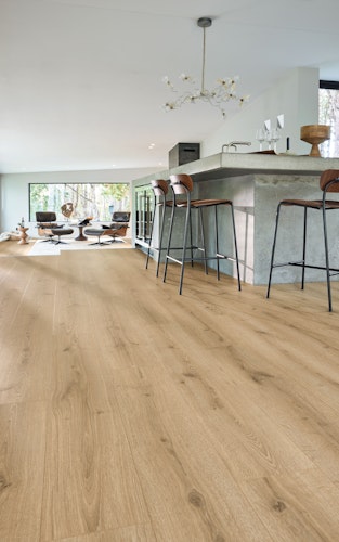 MEISTER Designboden MeisterDesign. comfort DD 600 S 1287 x 220 x 9 mm 7120 Turmeiche creme Porensynchron-Struktur