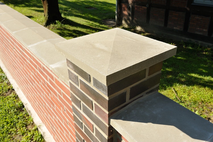 WESERWABEN® Pfeilerabdeckung Spitzdach