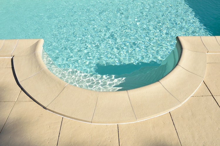 WESERWABEN® Pool- / Beckenrandsteine gewölbt - Solum