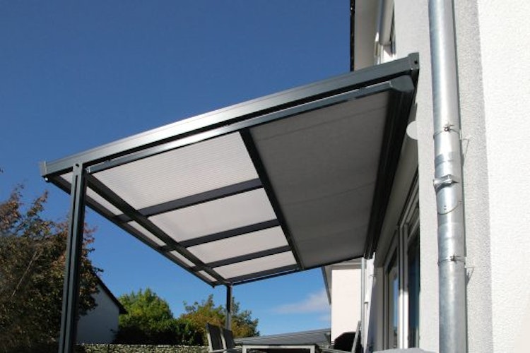 Gutta Unterdachmarkisen mit Motorantrieb für Terrassendach Premium