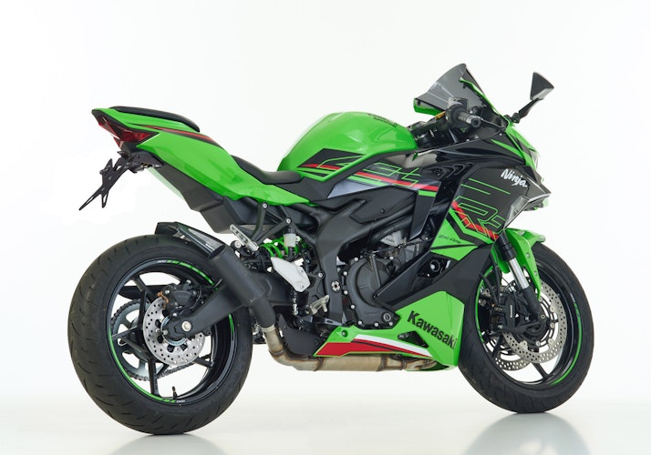 Shark Performance SLIP-ON Edelstahl beschichtet schwarz-matt RCT für KAWASAKI ZX-4R / SE / RR EURO5+  