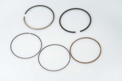 Daytona Kolbenringkit 212ccm