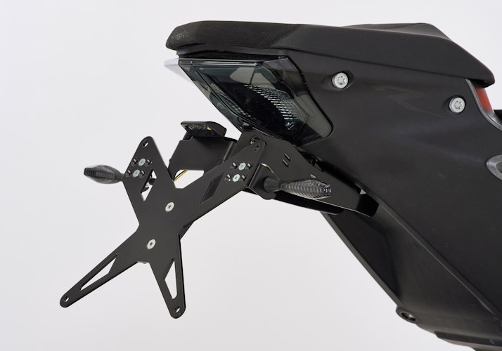 PROTECH X-SHAPE Kennzeichenhalter SET mit Reflektor und Beleuchtung Alu & Stahl Schwarz für KTM 1290 Super Duke R