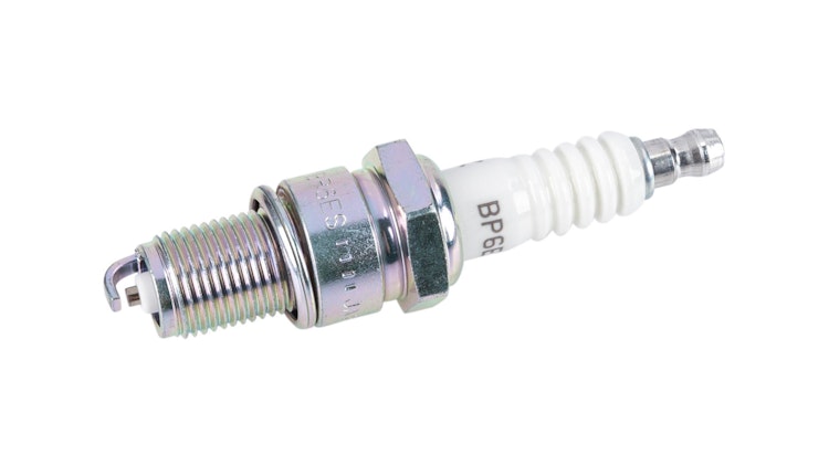 NGK Zündkerze BP6ES, Schlüsselweite 20, 8, Zündkerze Gruppe B, 14 mm Gewinde