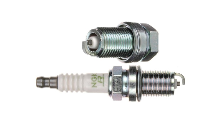 NGK Zündkerze BKR7E, Schlüsselweite 16, Zündkerze Gruppe B, 14 mm Gewinde
