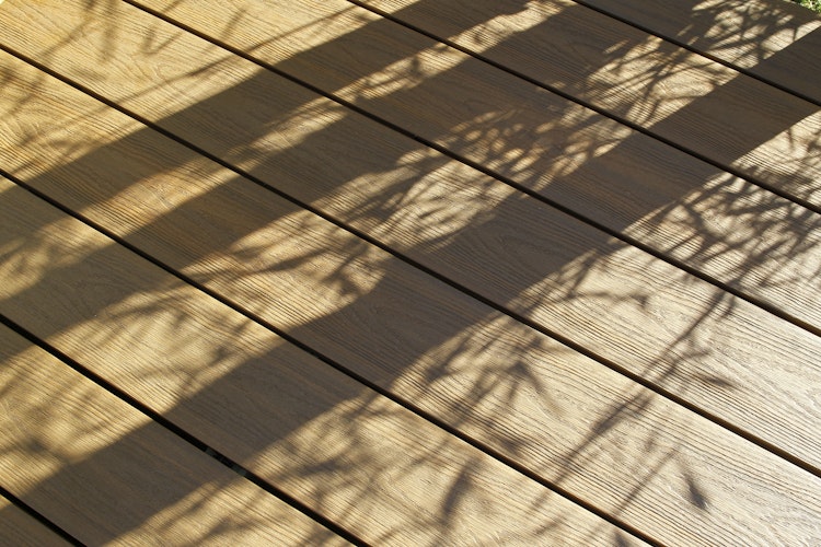 Fiberdeck Premium WPC-Terrassendiele RHK Teak 23 x 210 mm