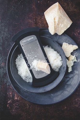 Microplane Schüsselreibe Fein SPECIALTY Schwarz