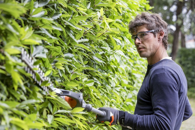 Husqvarna Akku-Stab-Heckenschere 520iHE3 (536LiHE3) B-Ware Messegerät