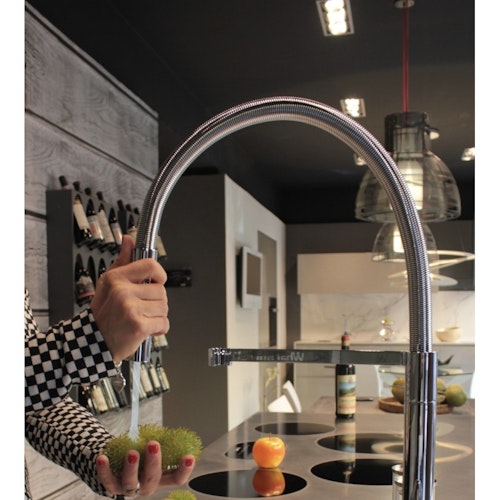3 Wege Wasserhahn Küchenarmatur, BOD, mit 360° schwenkbarem Auslauf, abnehmbare 2 strahl Handbrause, Schwarz Matt / Blau
