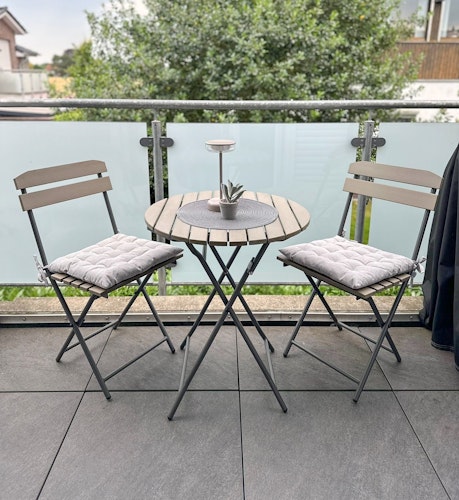 Garden Pleasure Balkon-Set LUGO, Klapptisch Ø 60 + 2 Klappstühle, Stahl Dunkelgrau / Nonwood Grau