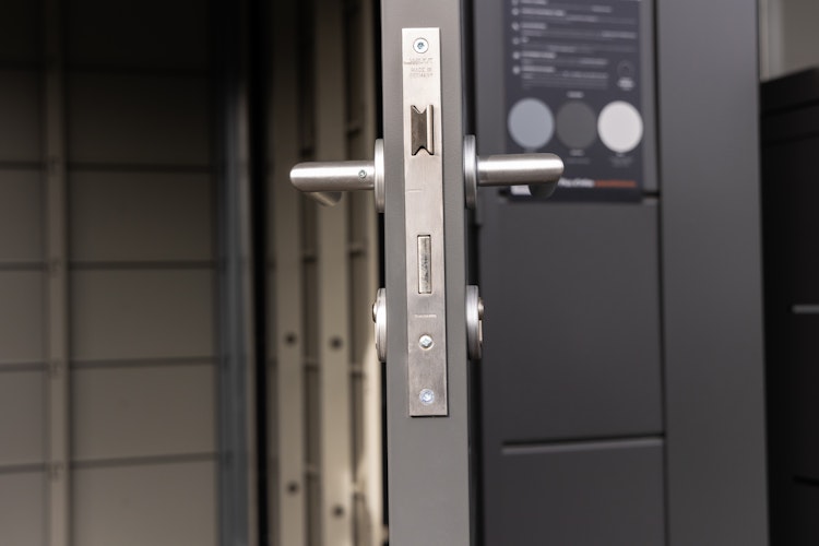 Telluria Garage Classico 3654 inkl. Sektionaltor mit Elektroantrieb