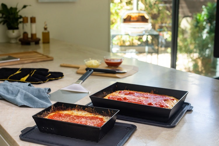 Ooni Detroit Pizzablech Klein 24x16cm