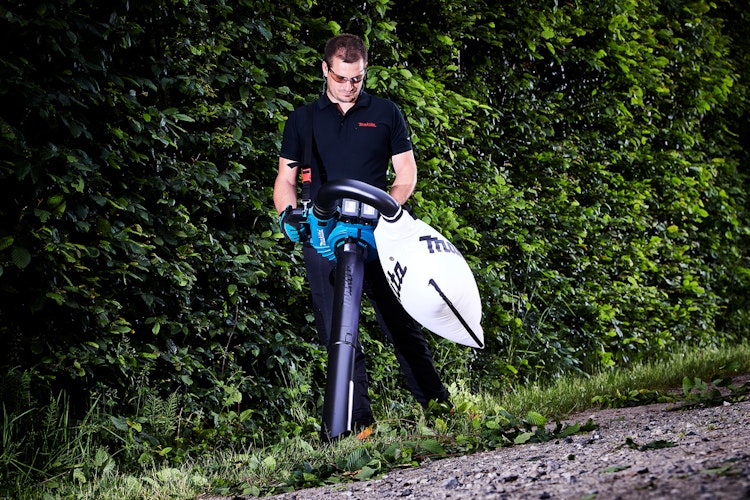 Makita Akku-Laubbläser und -sauger DUB363PT2V