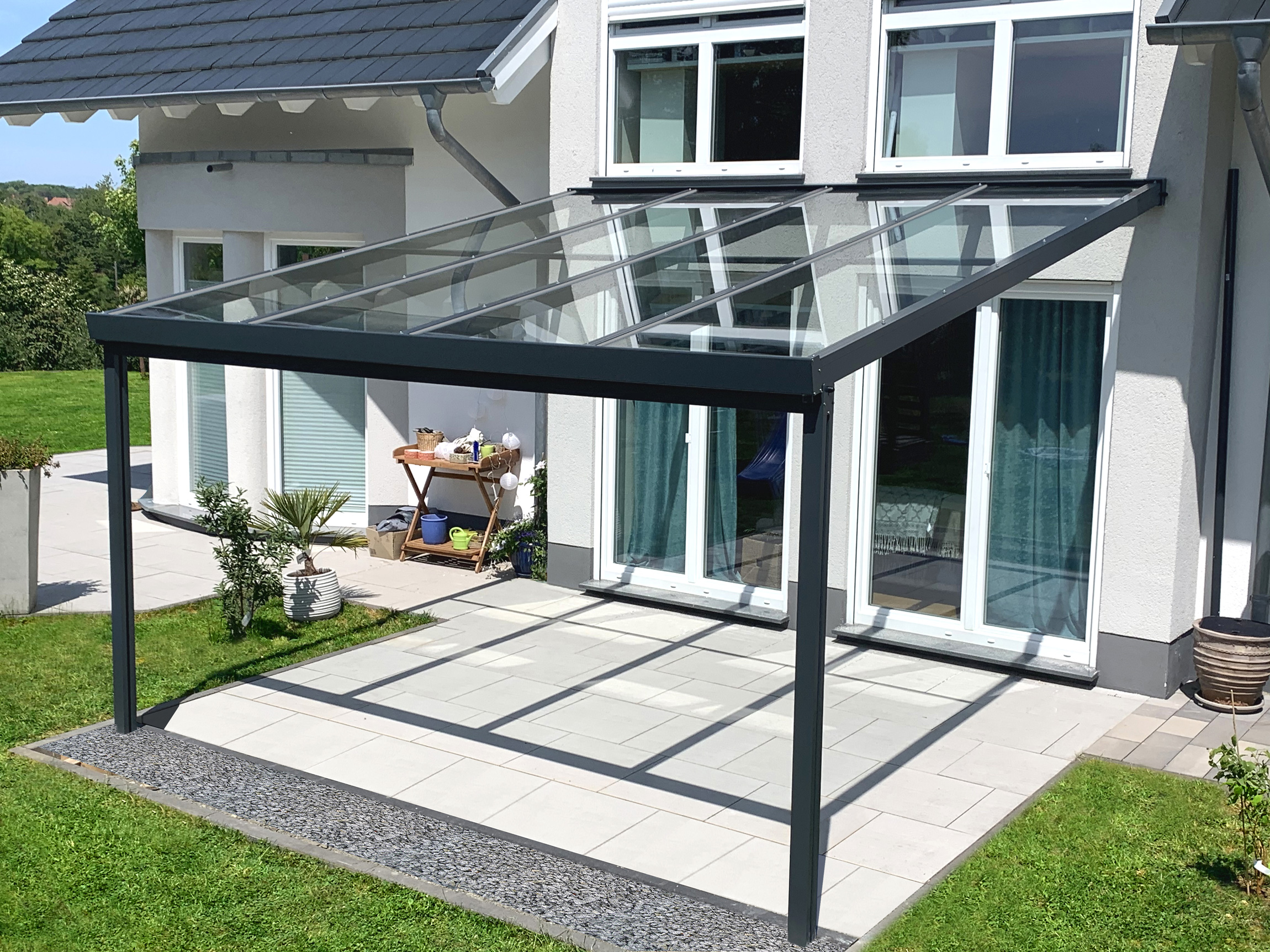 Gutta Terrassendachsystem Premium weiß/anthrazit