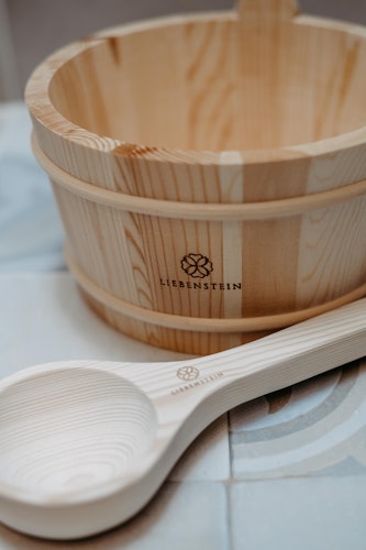 Liebenstein Sauna Eimer mit Kelle aus Kiefernholz (4L)