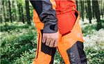 ReiÃÂverschlusstasche für Zollstock am rechten Bein ReiÃÂverschlusstasche für Zollstock am rechten Bein