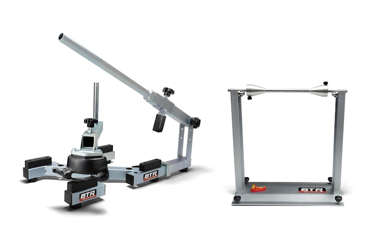 Reifenmontiergerät EVOX® mit Wuchtbock