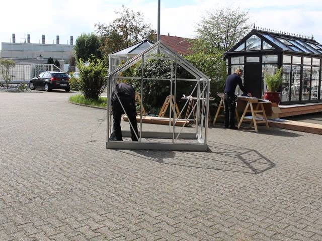 Vitavia Gewächshaus Eris 5000 inkl. 1 Dachfenster, Regenrinnen, Stahlfundamentrahmen - 5 m²